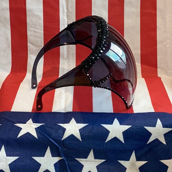 COVID Rhinestone Embellished Face Shields (Bling), NEW IN BOX - Picture 3 of 5